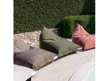 Randa Bean Bag - Outdoor bean bag chair with a radial design